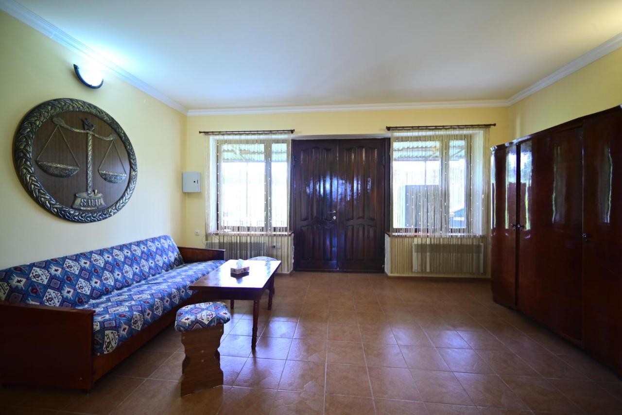 Sevan Tarsus Guesthouse Tsovazard 외부 사진